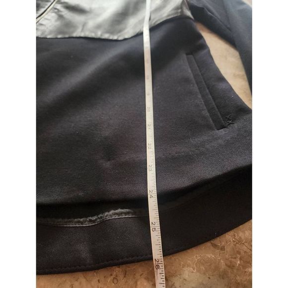 Elizabeth & James 100% real lamb leather upper side zip peplum jacket size 6 - Picture 7 of 8